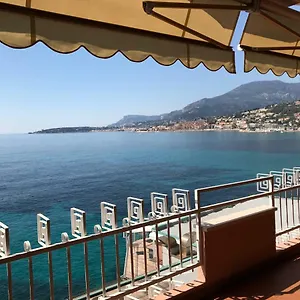 una-terrazza-sul-mare.hotelitalianriviera.com/